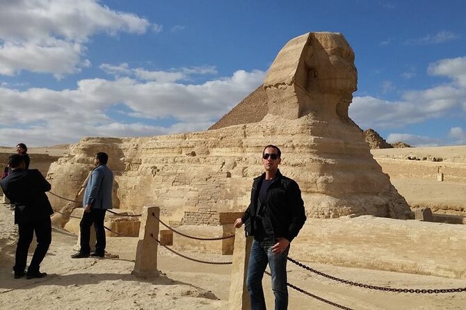 Private Tour: Pyramids, Memphis & Sakara With Lunch & Drinks - Pickup Information