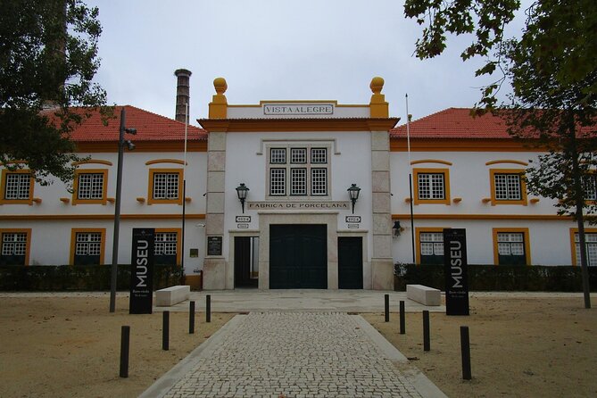 Private Tour to Aveiro and Ilhavo From Lisbon - Traveler Information