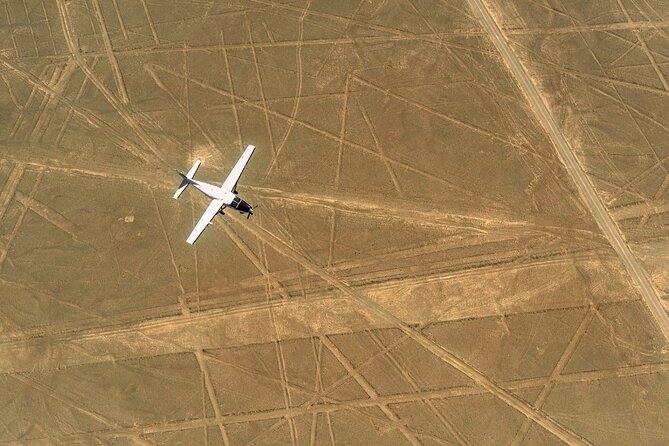 Private Tour to the Enigmatic Nazca Lines, Huacachina Oasis - Meals and Snacks