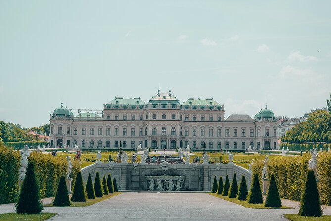 Private Transfer From Budapest to Vienna With 2h of Sightseeing - Booking Price and Reservation Information