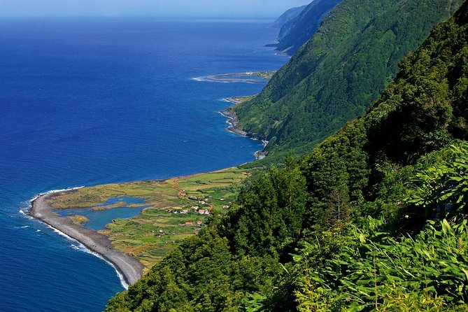 Private Transfer From Quatro Ribeiras to Terceira Lajes (Ter) Airport - Infant and Child Safety