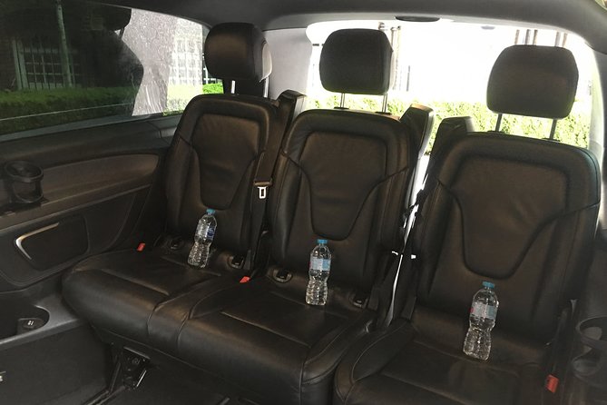 Private Transfers Between London Heathrow - London City Airports - Vehicle Options and Features