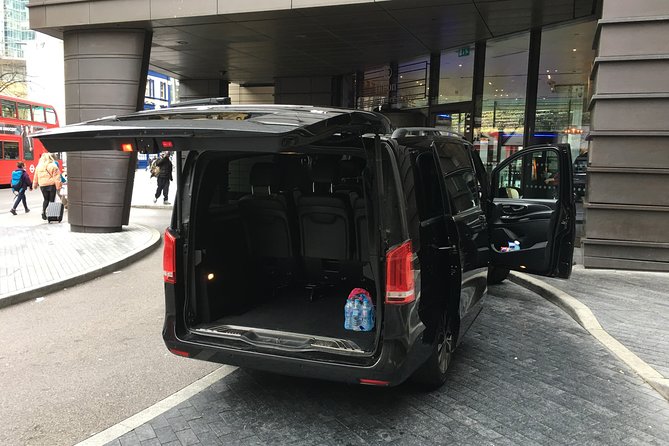 Private Transfers To/From London Tilbury Cruise Port and London Gatwick Airport - Vehicle and Accessibility Features