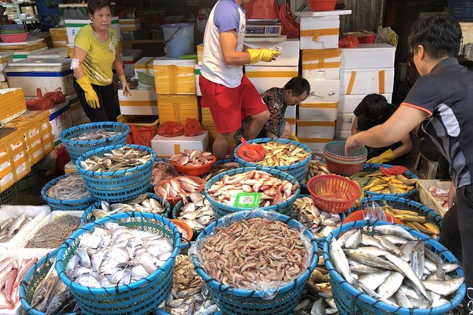 Private Xiamen Sea Food Market & Zhongshan Road Shopping and Eating Experience - Directions