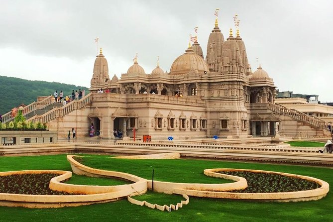 Pune Airport Transfer in Private Vehicle - Secure Booking and Payment