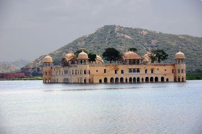Same Day Roundtrip to Jaipur From Delhi – All Inclusive - Confirmation Details
