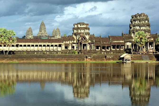 Siem Reap: Local French Speaking Guide for Angkor Wat Day Tour - Hotel Pick-Up