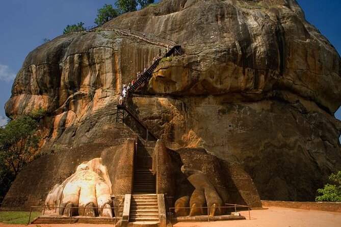 Sigiriya Rock and Village Experience From Colombo,Negombo or Kandy - The Sum Up
