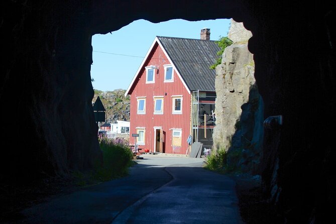 Small-Group Cultural Walking Tour of Skrova - Accessibility