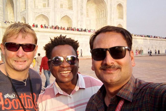 Taj Mahal Private Tour in the Twilight With Agra Fort - Directions and Expectations