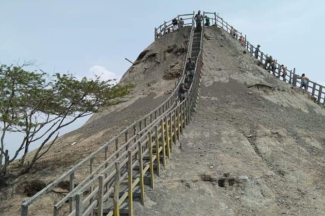 Totumo Volcano Tour Plus Day Trip in Beach Hotel - Hotel Facilities and Activities