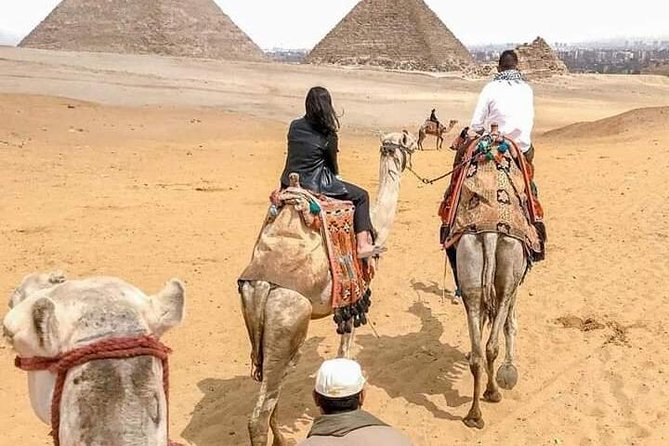 Tour Around the Pyramids on a Camel - What To Expect