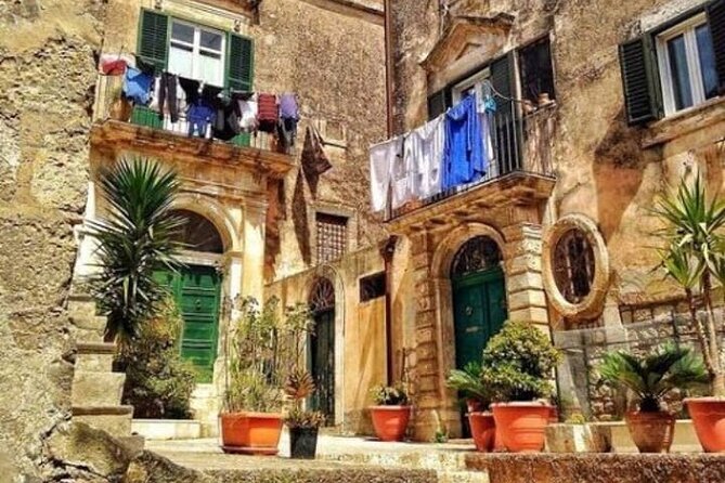Tour in Bari on Foot - Pricing and Group Size