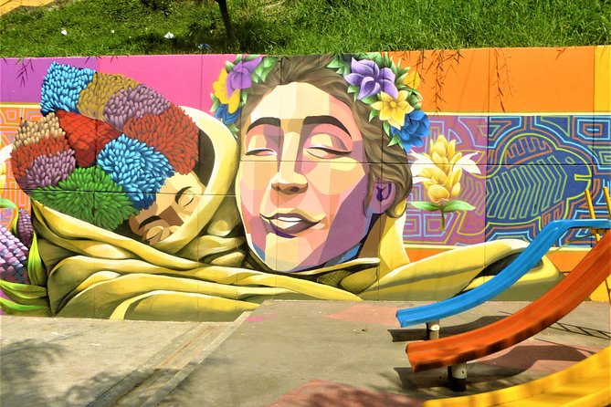 Tour to Comuna 13 and Graffitis - Pickup Details