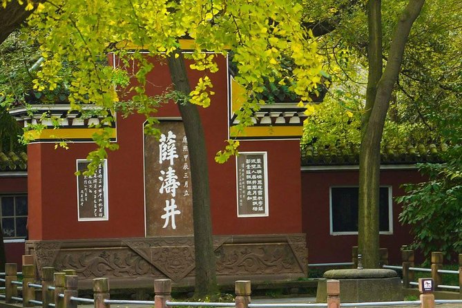 Traditional Chengdu Lifestyle Guided Day Tour Including a Hot Pot Dinner - Pricing and Booking