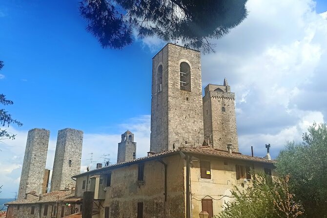 Transfer Siena-Pisa With Stop in San Gimignano & Lunch - Pickup Location Confirmation