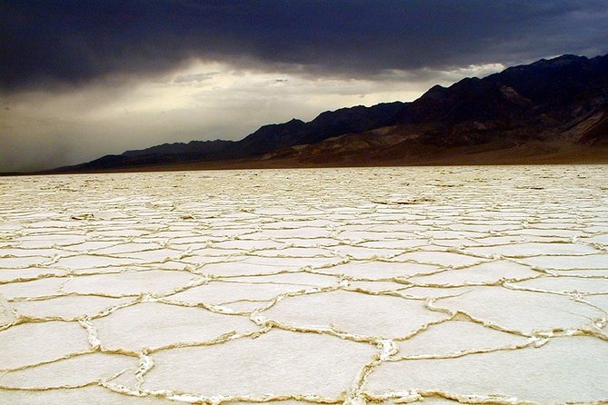 Uyuni Salt Flats - 3Days/2Nights + Bus La Paz - Uyuni - La Paz - Meals and Entrance Fees