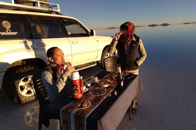 Uyuni Salt Flats: Full Day With Sunset and Starlight Tour. - Tips for Travelers