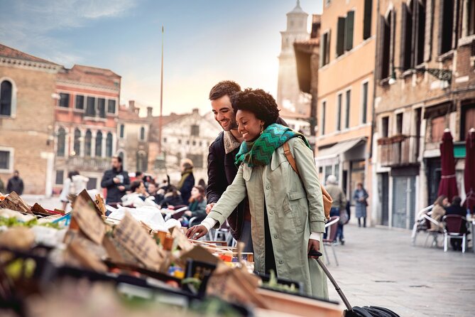 Venice Family Discovery: Historic Sites & Scenic Routes - Stroll in the Jewish Ghetto
