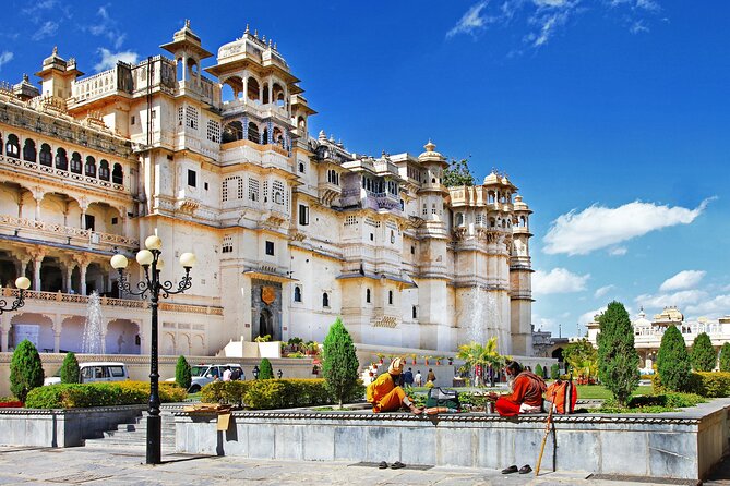 Visit Udaipur in Private Car With Guide Service - Directions for Booking