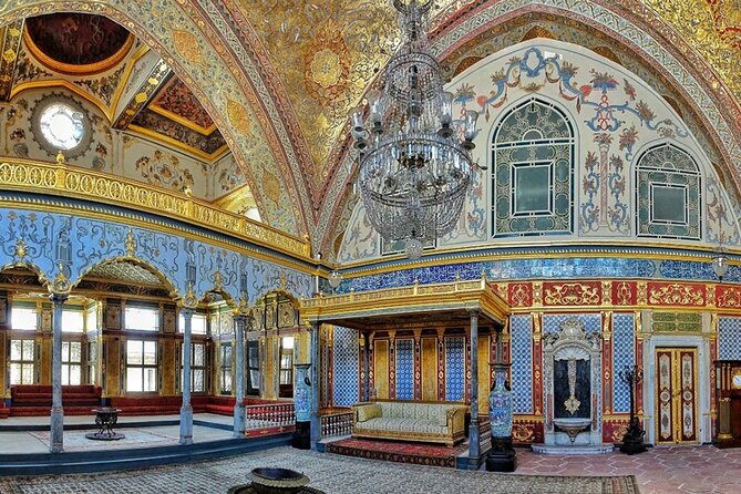 Walking Tour in The Essential of Istanbul - Booking Details
