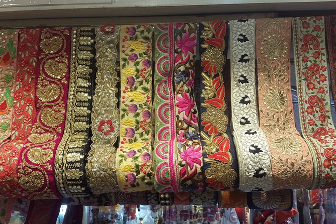 Walking Tour of Old Delhi Including Monuments, Food Tastings and Shopping. - Additional Details