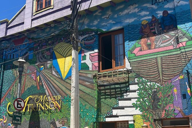 Walking Tour of Valparaiso and the House of Neruda La Sebastiana - Visiting La Sebastiana