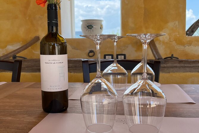 Winery Tour With Wine and Food Tasting in Noto - What to Expect During the Tour