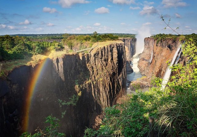 5 Days / 4 Nights Batonka Guest Lodge Package - Good To Know