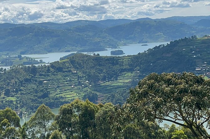 1 Day Lake Bunyonyi, Uganda - Kigali, Rwanda Trip - Price and Guarantee Information
