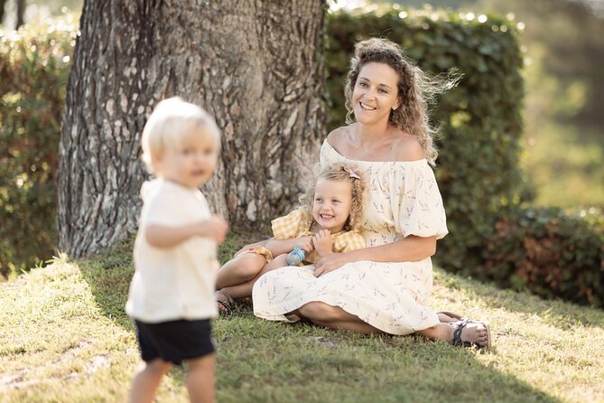 1 Hour Private Family Photoshoot and Portrait Session in France - Pricing Information