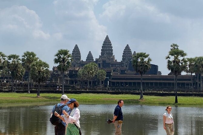 1 Night Includes Hotel, Tour & Airport Transfer in Siem Reap - Cancellation Policy