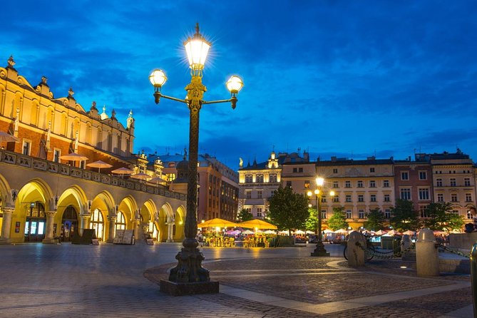 1-Way Prague to Cracow - Private Transfer - Mercedes Benz - up to 7 Passengers - Pricing