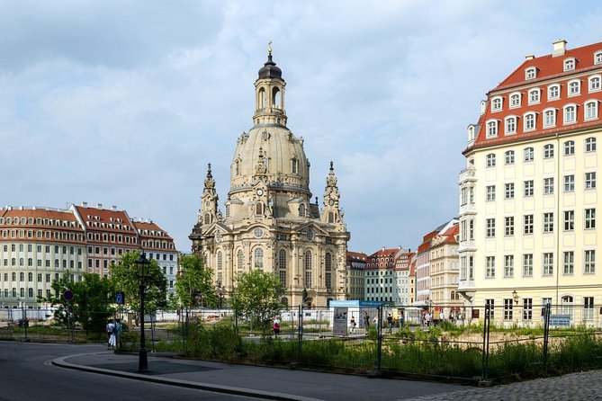 1-Way Prague to Dresden - Private Transfer - Mercedes Benz - up to 7 Passengers - What to Expect