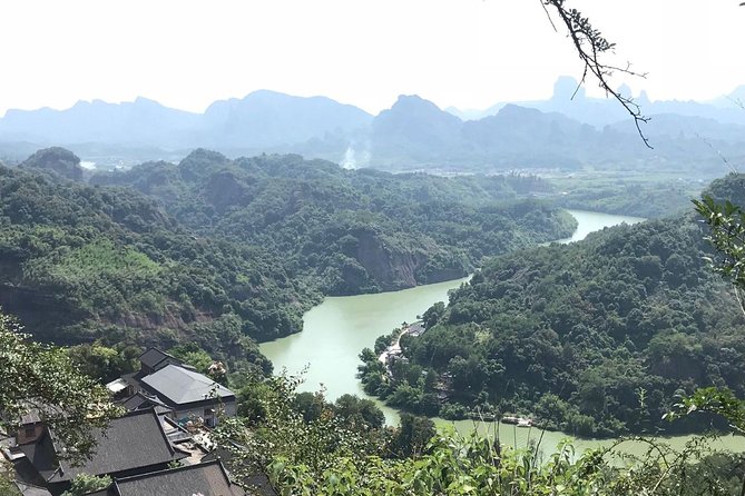 2-Day Private Danxia Mountain and Nanhua Monastery Tour From Guangzhou by Bullet Train - How to Get There