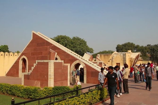 2 Day Quick Golden Triangle Tour From Delhi - The Sum Up