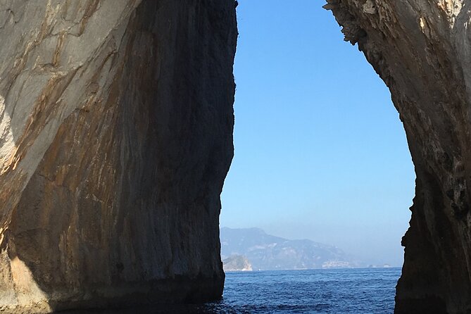 2-Hour Private Boat Tour to the Natural Beauties of Capri - Important Reminders