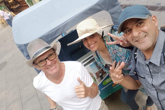 2-Hour Private Tour in French in the Historic Center of Barcelona - Confirmation Process