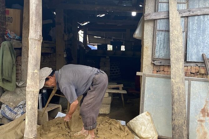 2 Hours Guided Pottery Experience in the Oldest Village in Hoian - Learn More