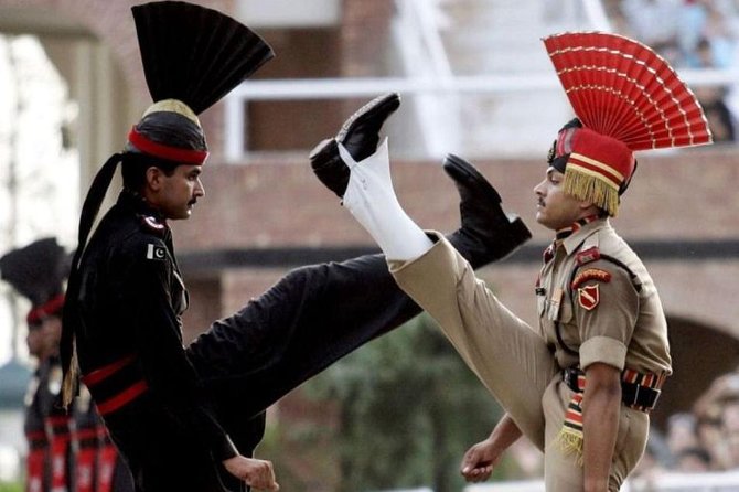 3 Days Tour of Agra & Amritsar From Delhi Includes Hotel,Transfer & Train Ticket - Transportation Details