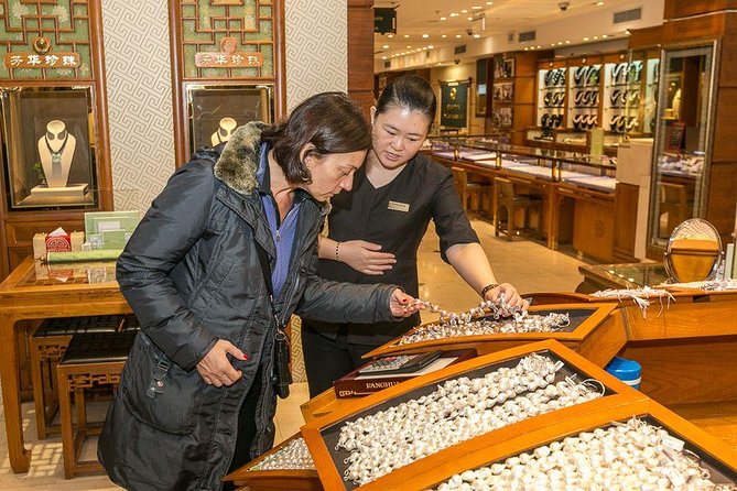 4-hour Hongqiao Pearl Market Shopping & Temple of Heaven Visit - Frequently Asked Questions