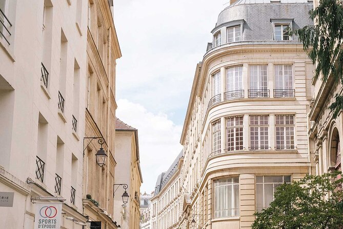 4-Hour Private Tour Paris Le Marais and Seine River Cruise - Accessibility Information