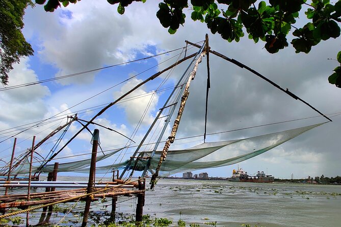 5 Nights 6 Days in Kerala Hills and Backwaters - Meals Provided