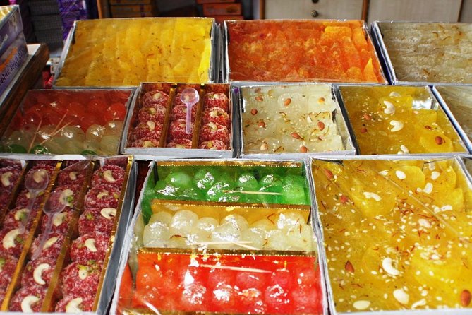 Agra Handicraft Shopping With Local Street Food Testing - Discovering Agras Culinary Scene
