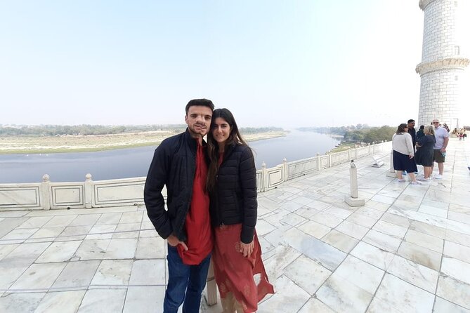 Agra Honeymoon Tour With Roof Top Dinner - Price and Booking Details