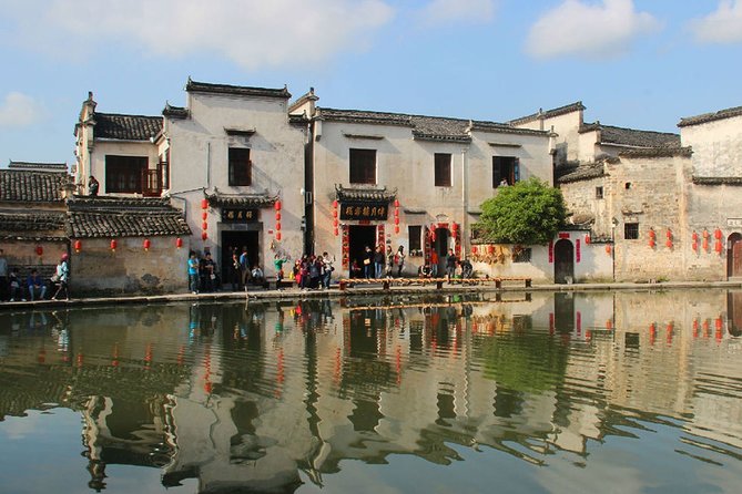 All-Inclusive Private Tour: Picturesque Villages Sightseeing From Huangshan - Price