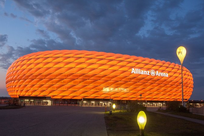 Arrival Private Transfer From Munich Airport MUC to Munich in Luxury Car - Cancellation Policy