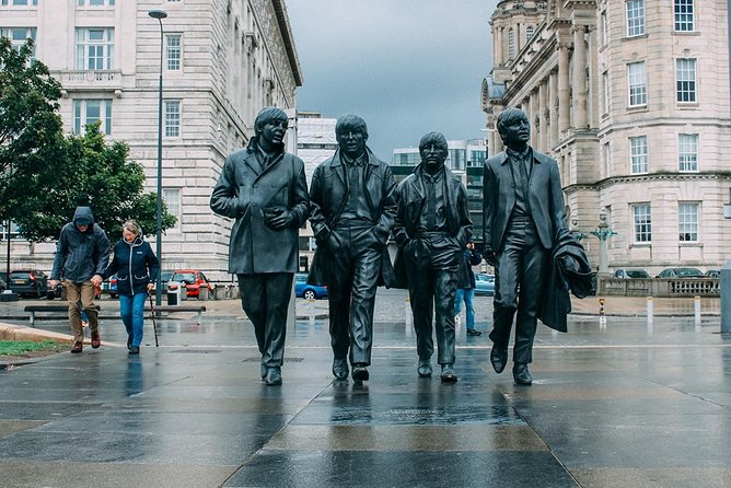 Arrival Private Transfer: Manchester Airport MAN to Liverpool in Luxury Van - The Sum Up