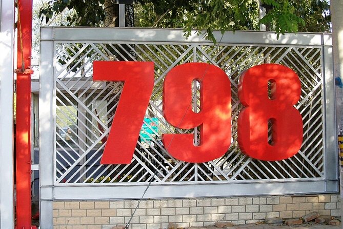 Artistic Wandering in Beijing's 798 Art Zone - Directions