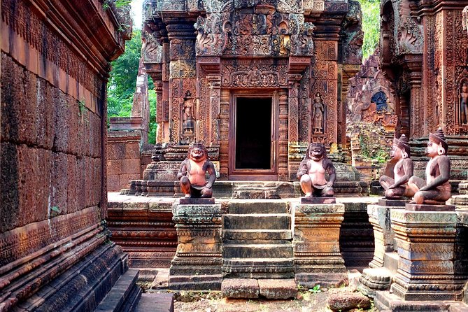 Banteay Srei Temple and Trekking to Kbal Spean Tour - Booking Information